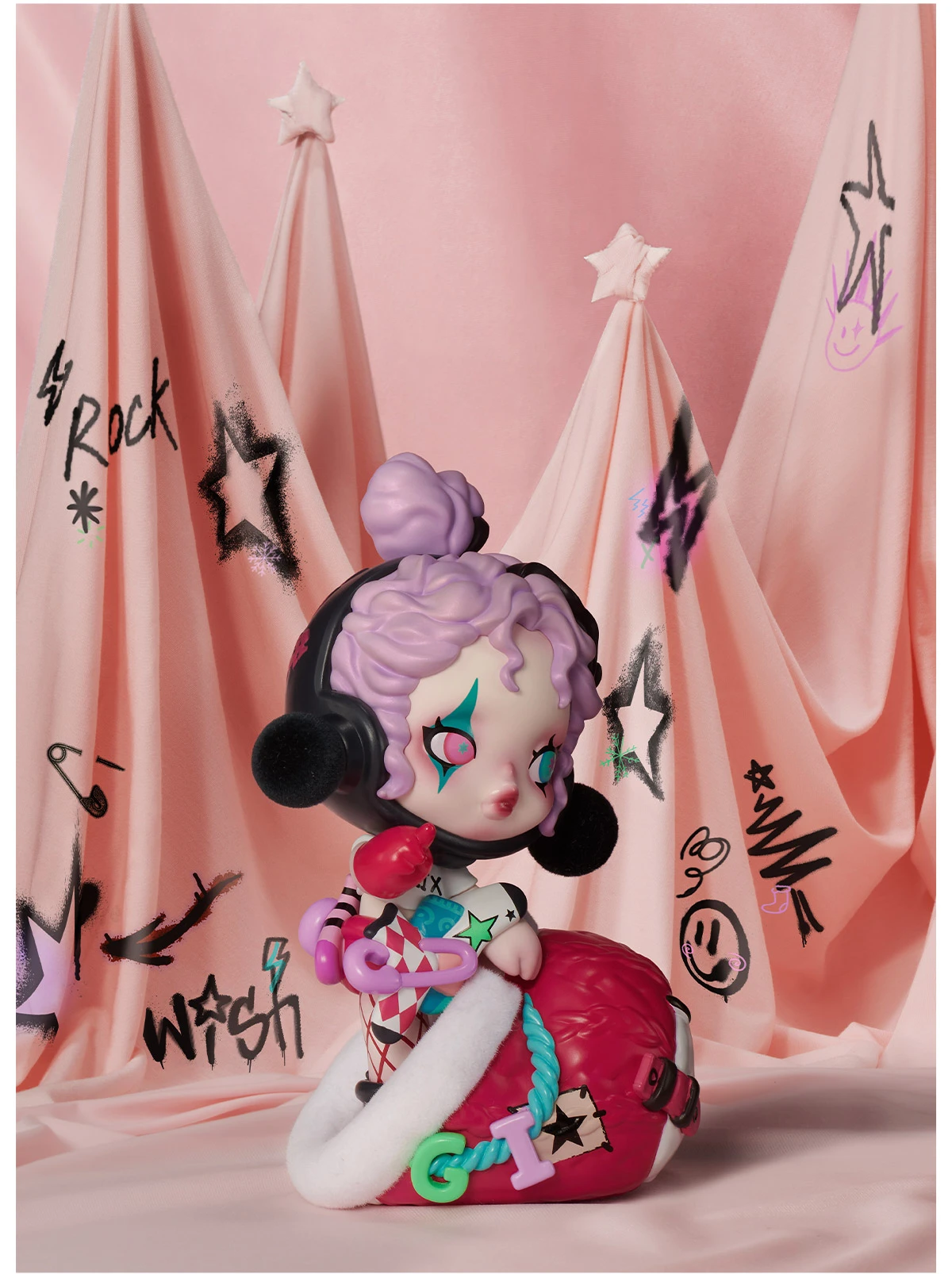 SKULLPANDA The Stocking Surprise Figure 13 SKULLPANDA The Stocking Surprise Figure - Image 13